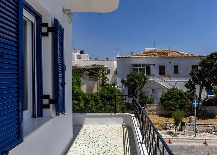 Summer Grace Tinos